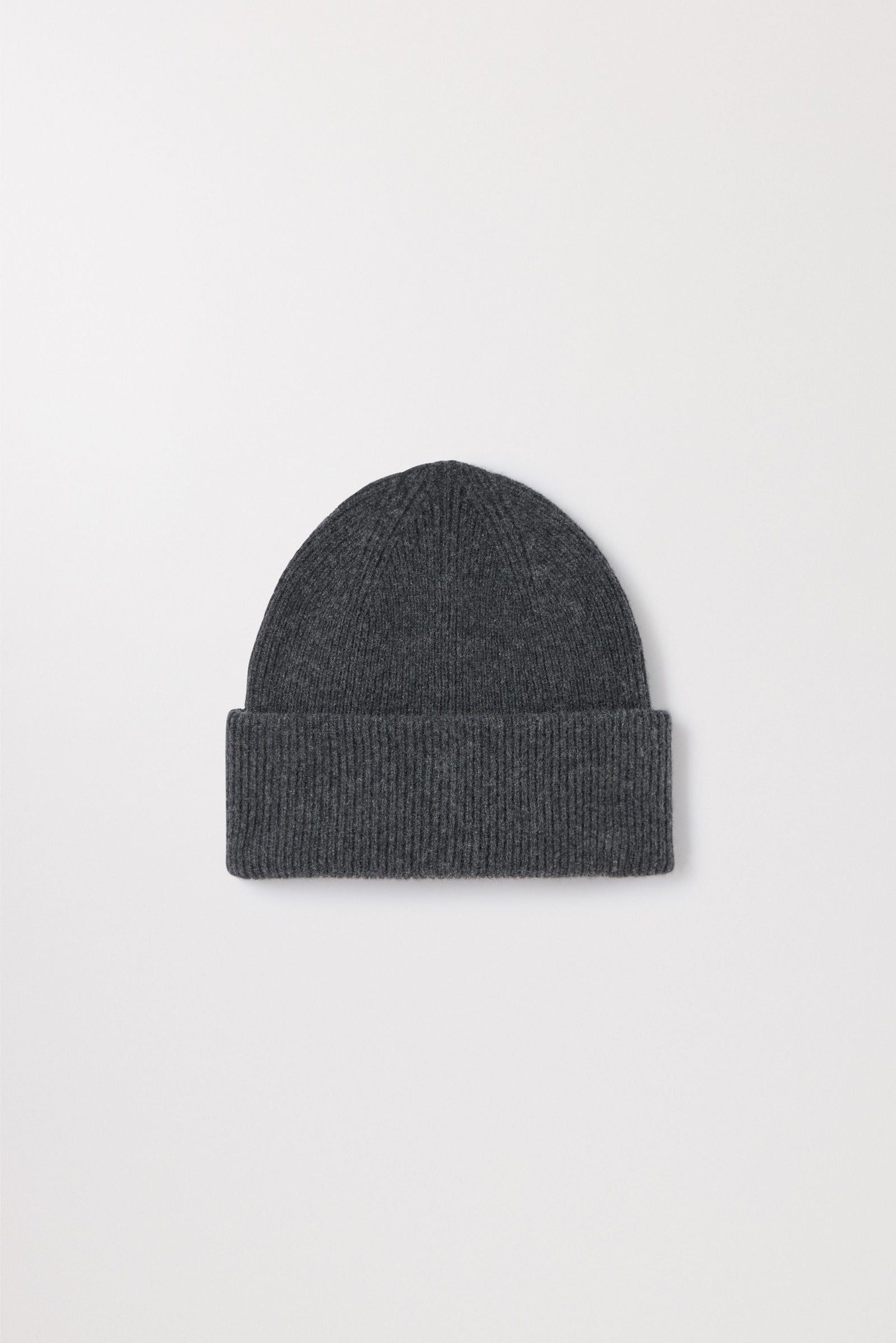 The Cashmere Beanie