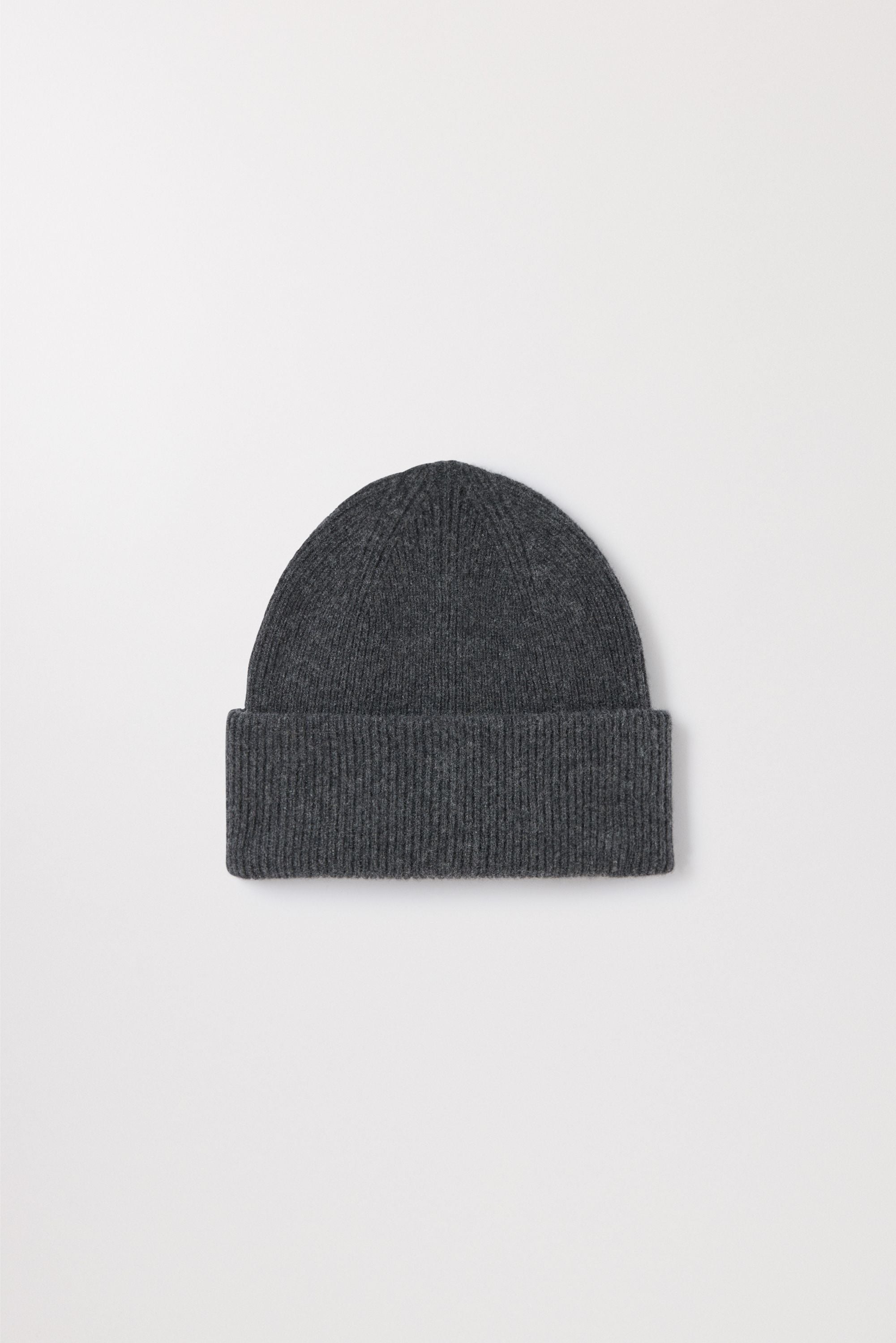 The Cashmere Beanie