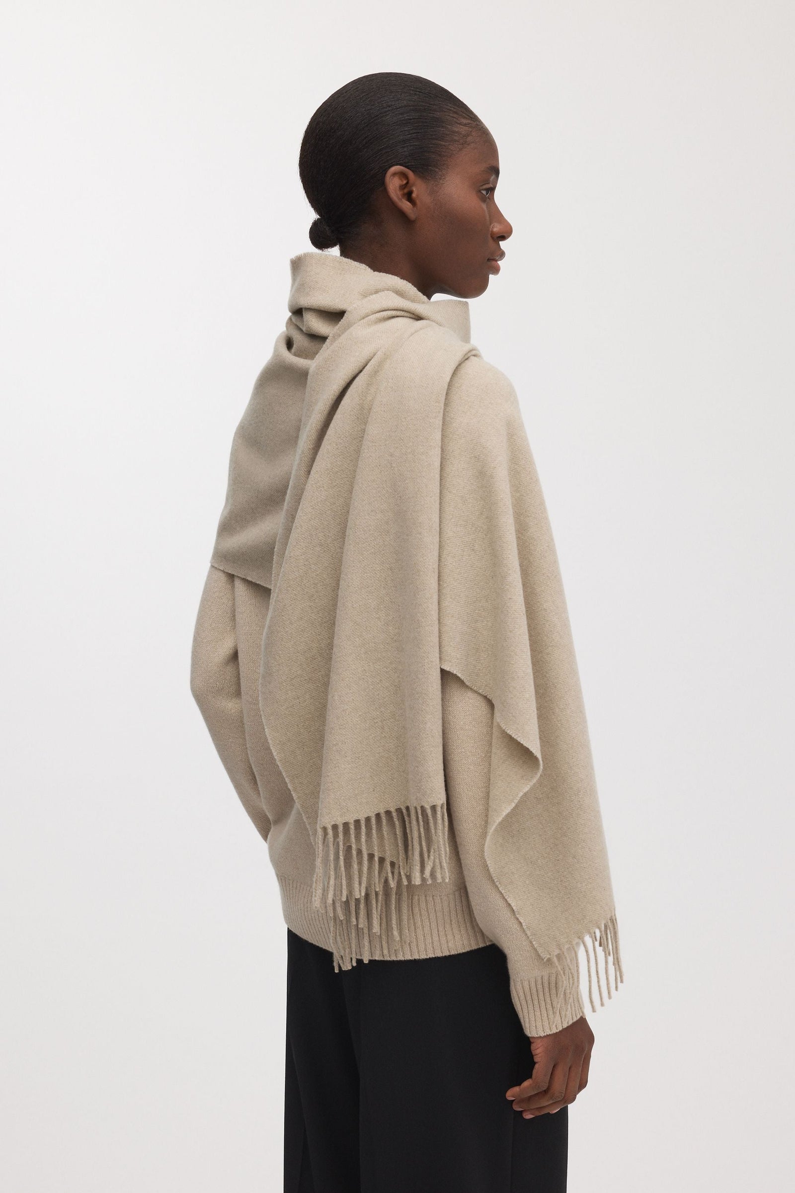 The Oversized Cashmere Wool Scarf