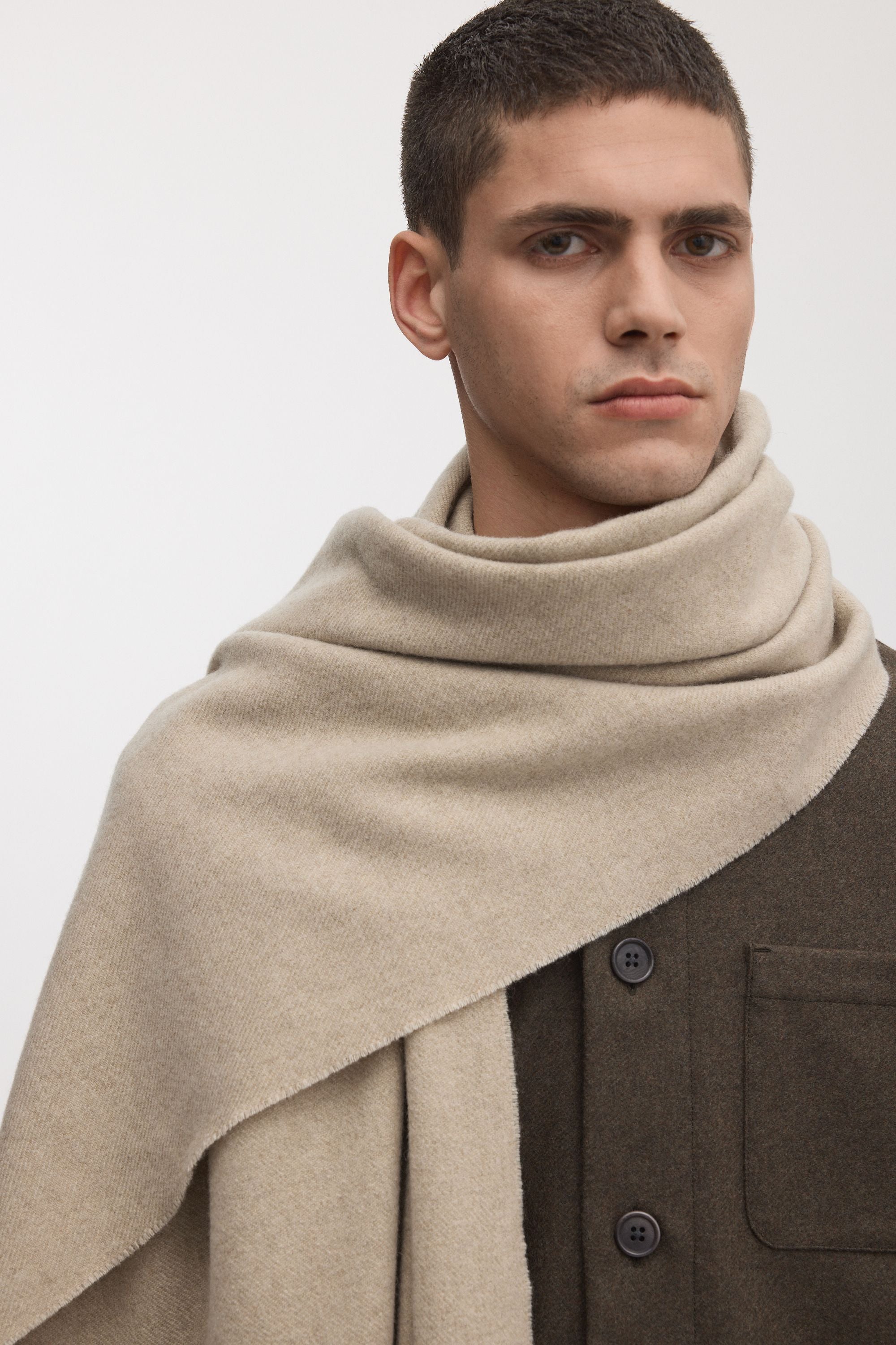 The Oversized Cashmere Wool Scarf